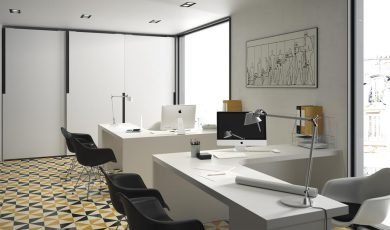 Armario de puertas correderas colocado en un despacho muy actual