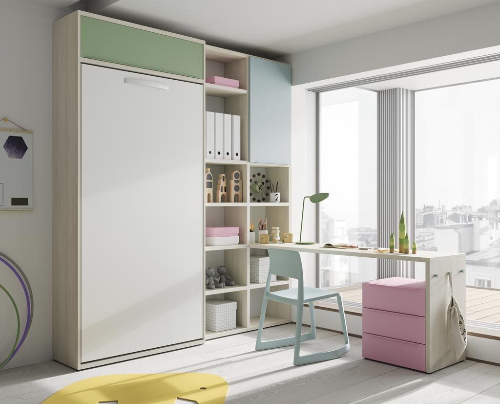 Cama plegable vertical complementada con estanterías y una mesa estudio con cajones Cama plegable vertical complementada con estanterías y una mesa estudio con cajones