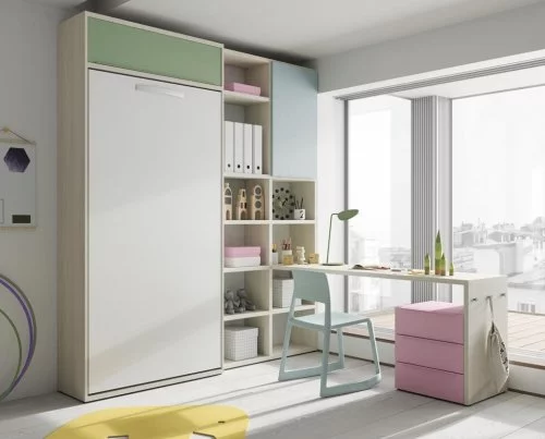 Cama abatible vertical complementada con estanterías y una mesa estudio con cajones