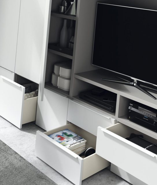 Mueble para el salón o el dormitorio montado con elementos modulares