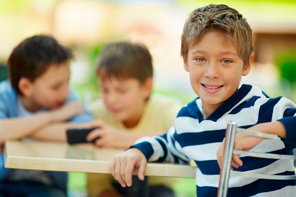 Sillas ergonómicas para niños y jóvenes, su espalda te lo agracecerá