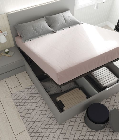 Detalle de la cama elevable para disponer de más espacio en el dormitorio